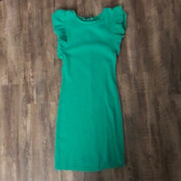 🪷 5/$10 🪷 Zara Beautiful green Dress. In great condition used once - Picture 3 of 5